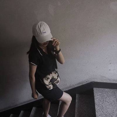 黑白模特