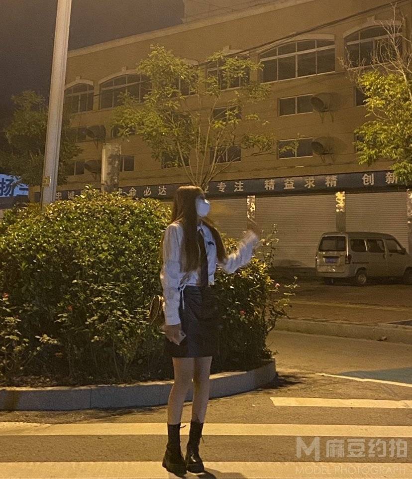 夜景模特