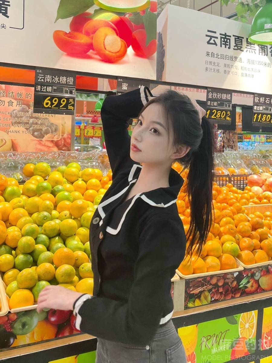 校园模特