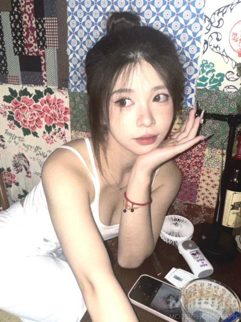 胶片模特