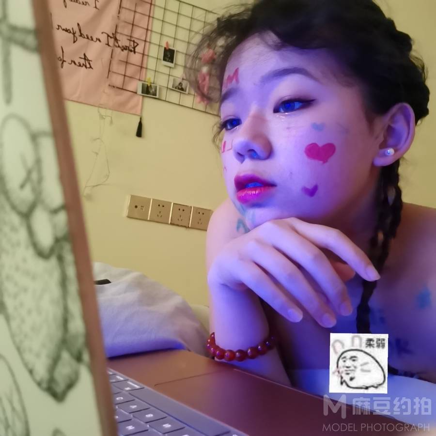 清新模特