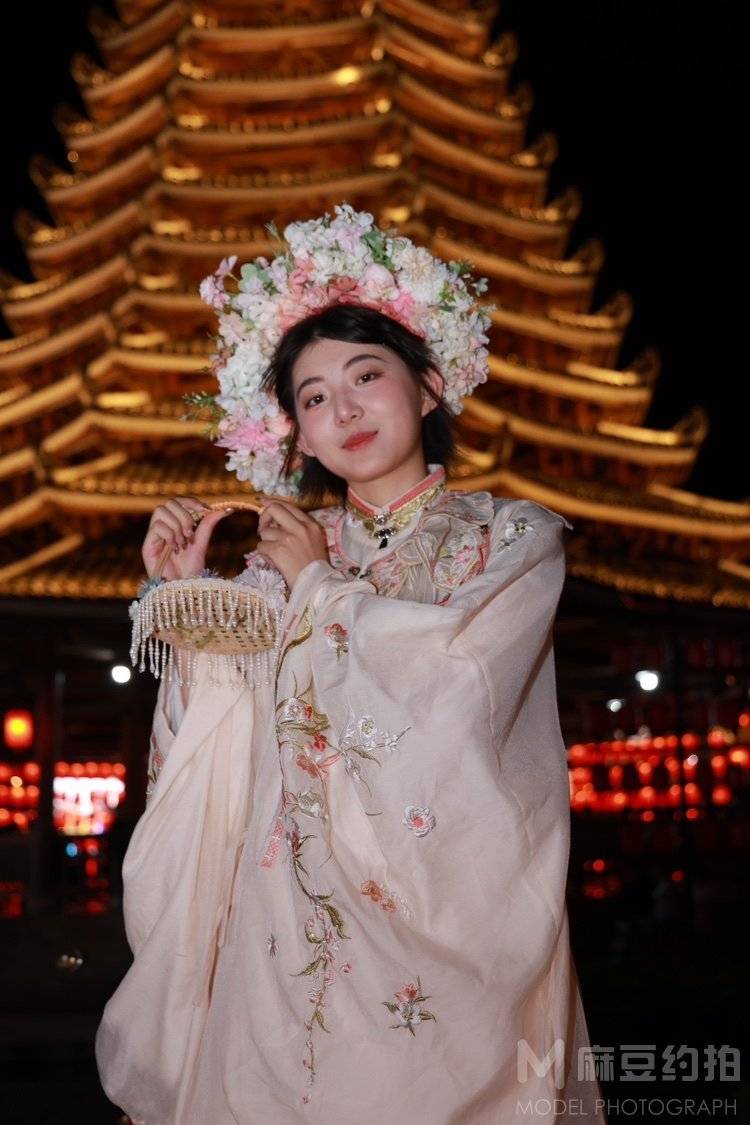 夜景模特
