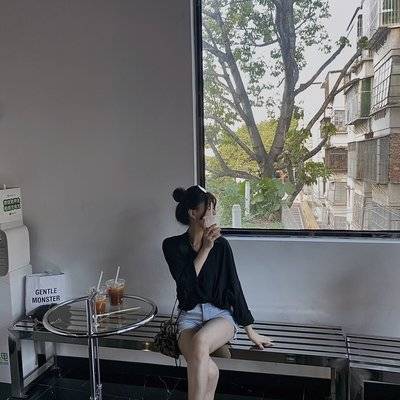 黑白模特