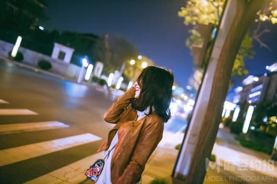 夜景模特
