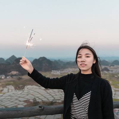 情绪模特