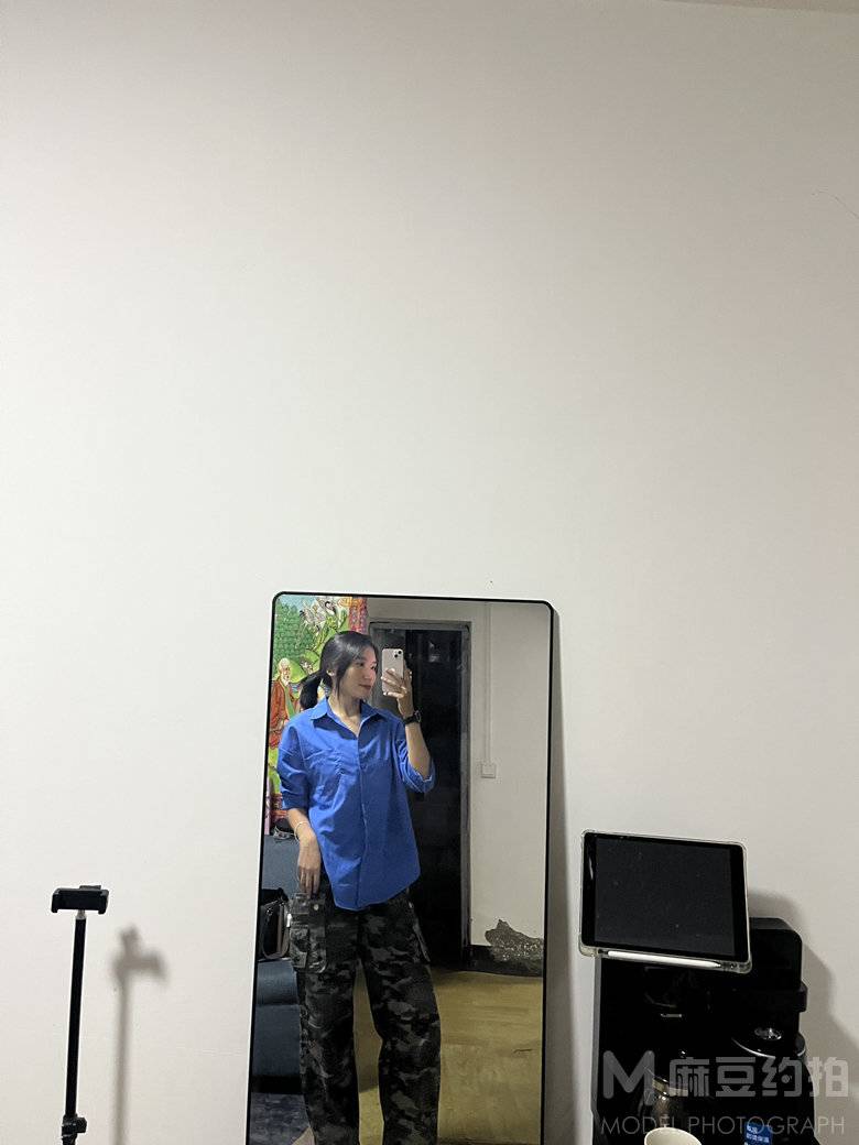 黑白模特