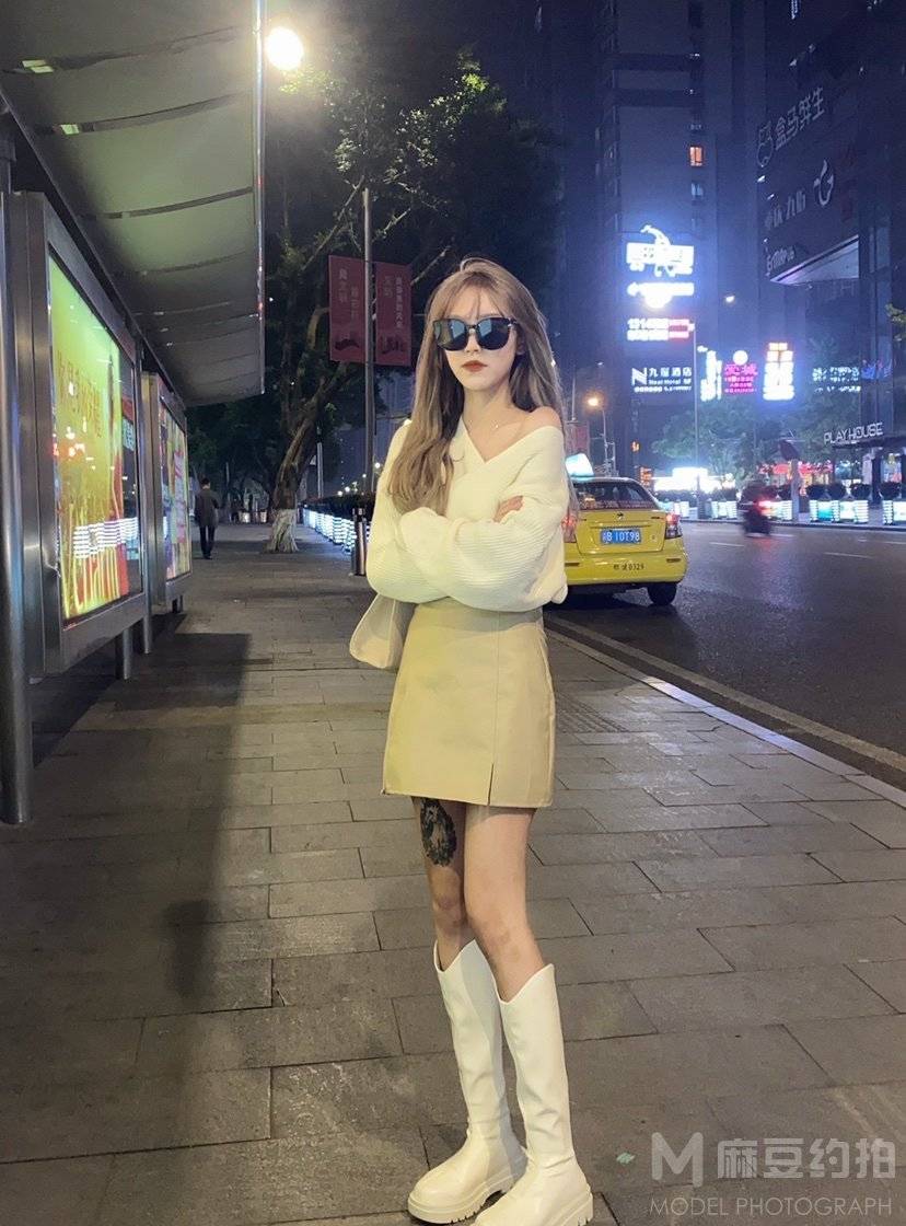 夜景模特