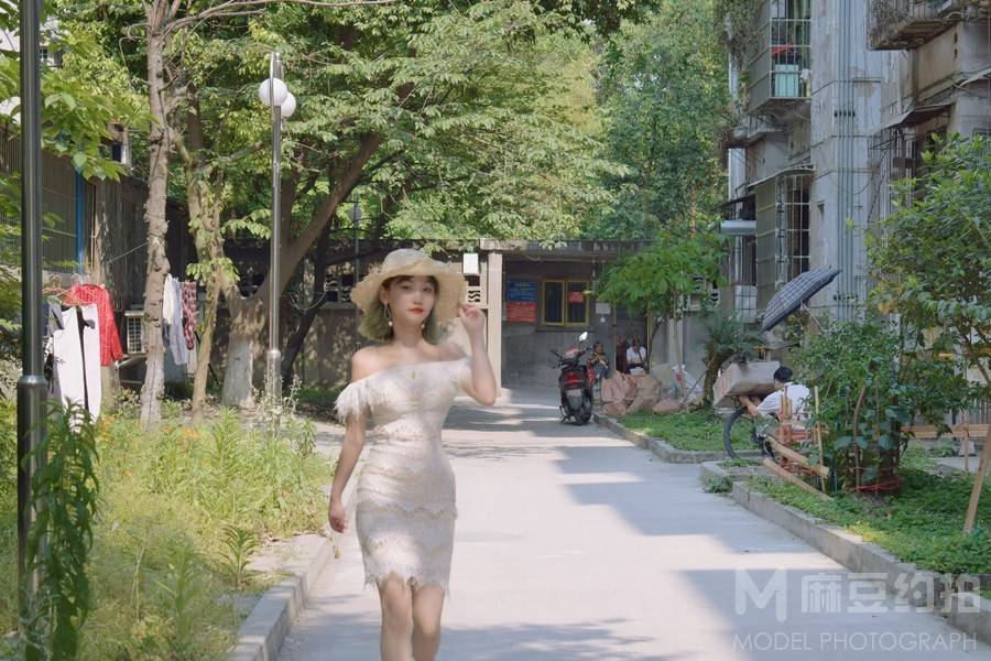 校园模特