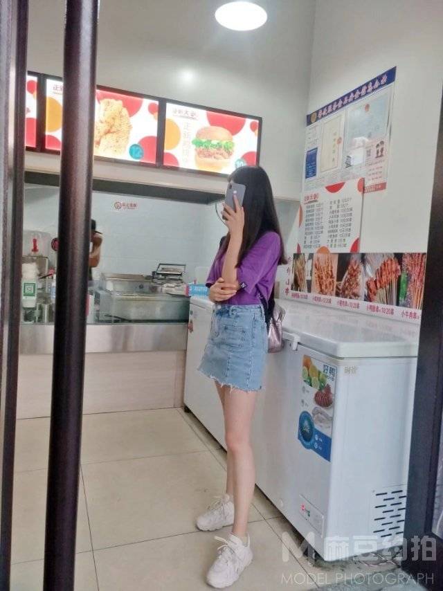 妆容模特