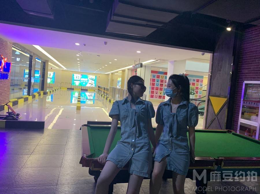 校园模特
