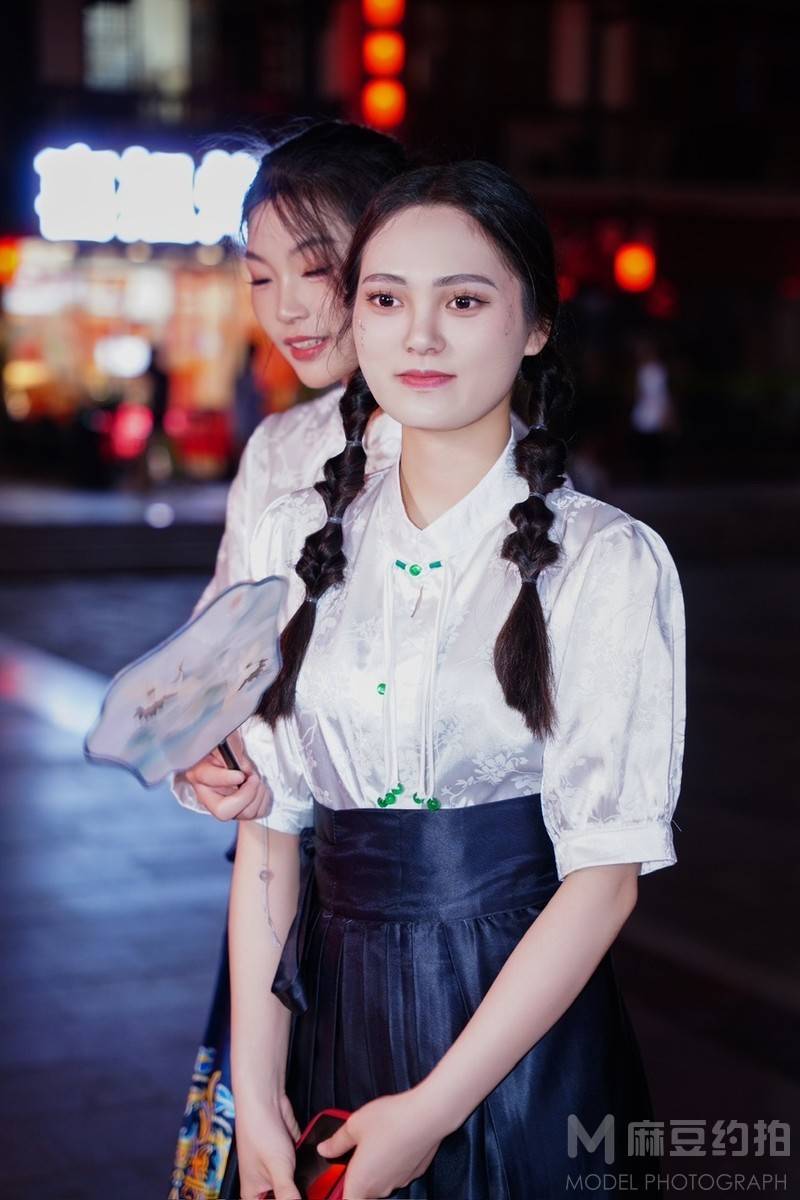 清新模特