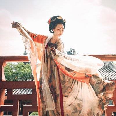 汉服模特