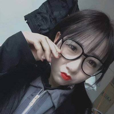 黑白模特