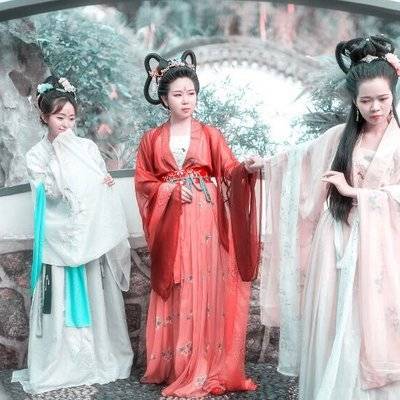 汉服模特