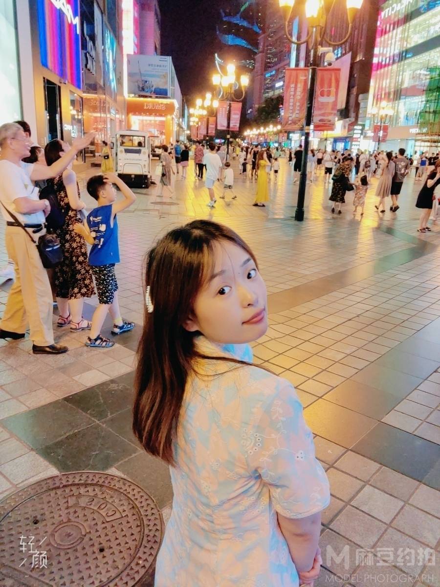 清新模特