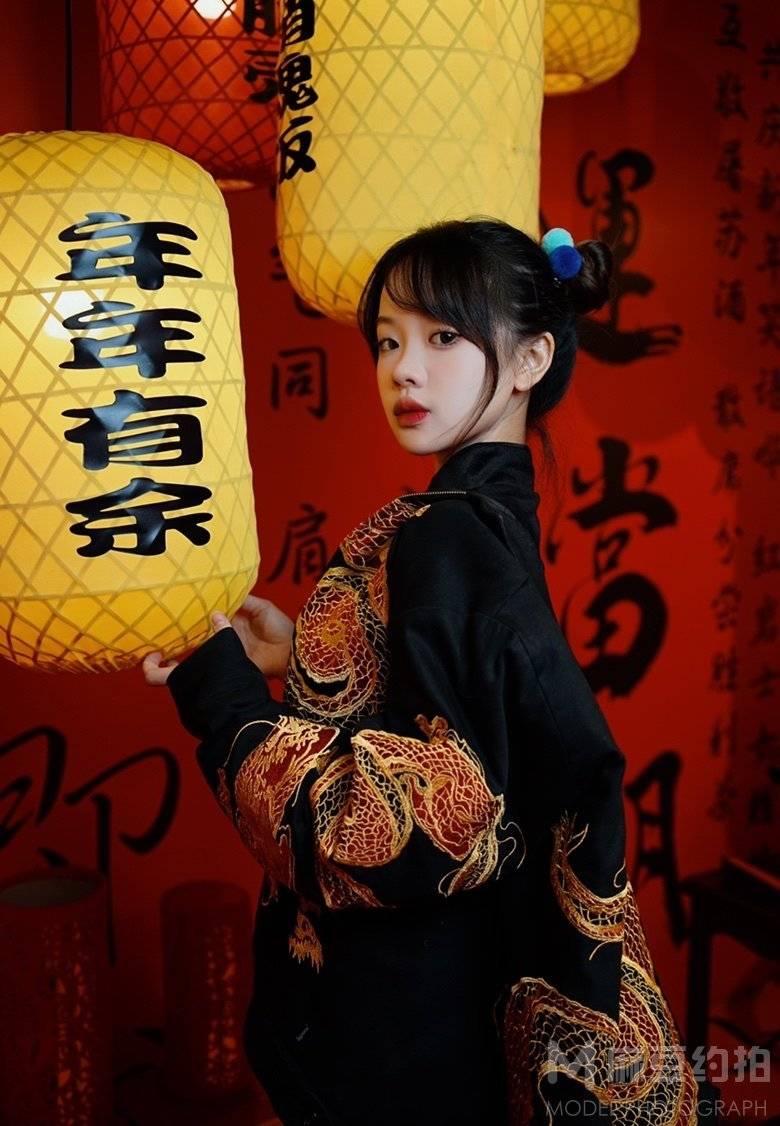 校园模特