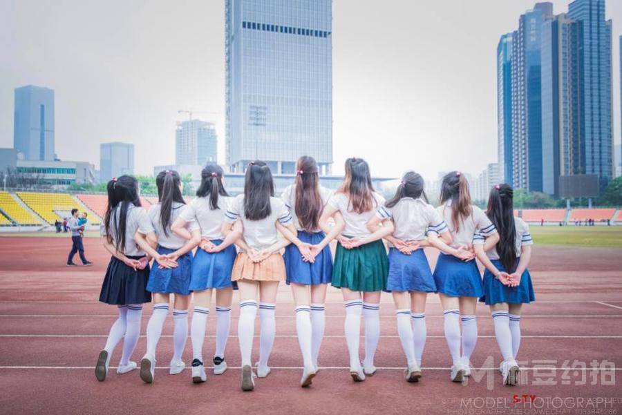 校园模特