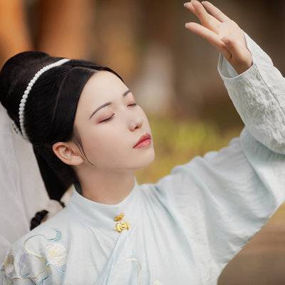 汉服模特