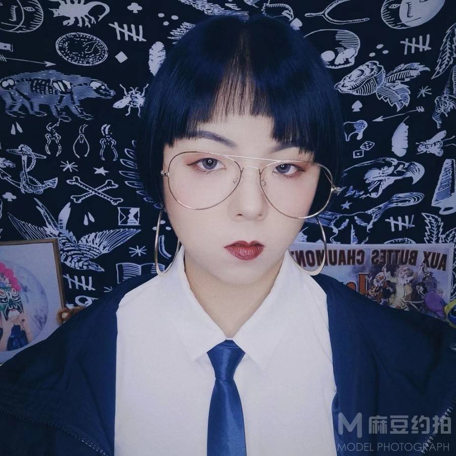 情绪模特
