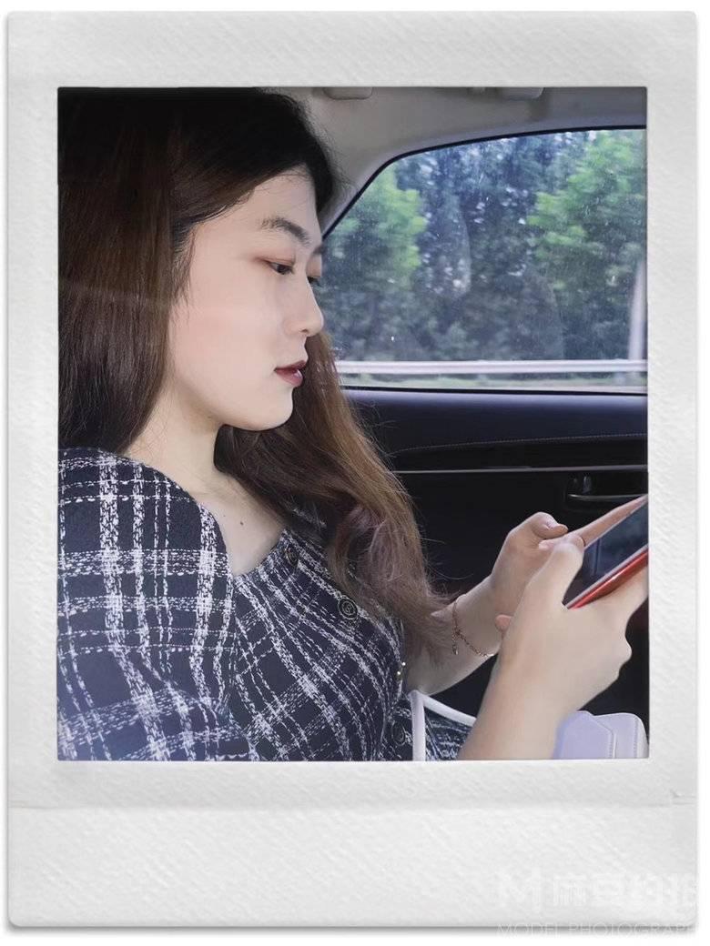 黑白模特