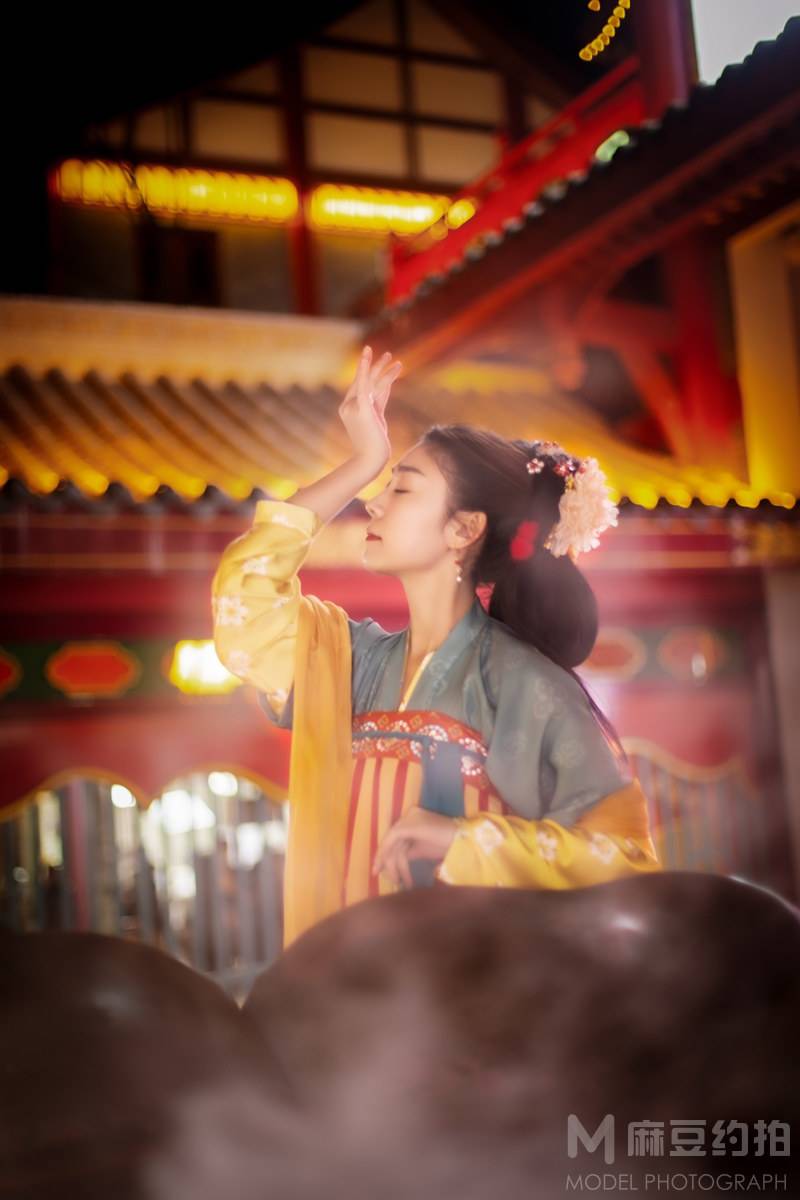 汉服模特