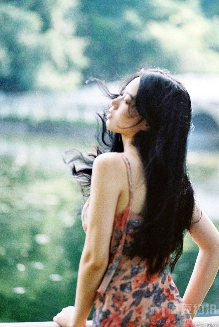 胶片模特