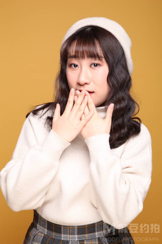 黑白模特