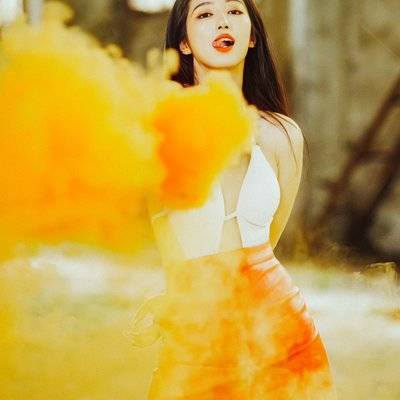 情绪模特