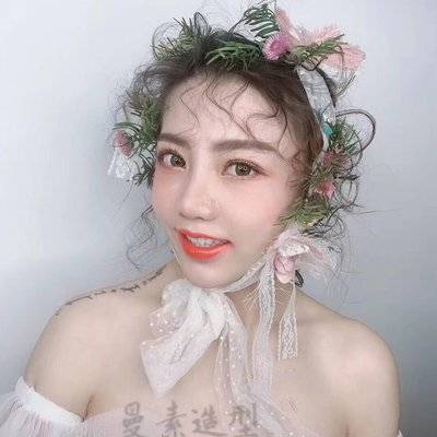 妆容模特