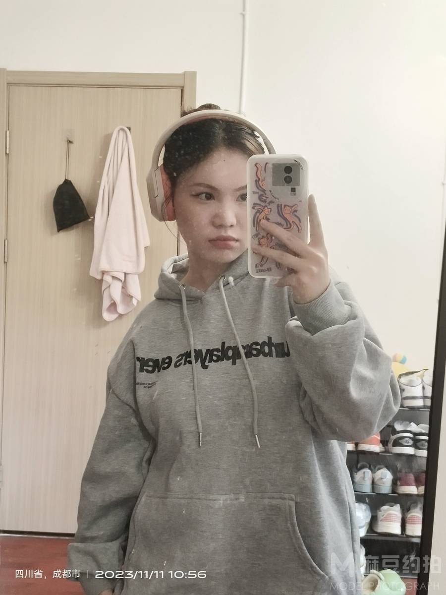 纪实模特