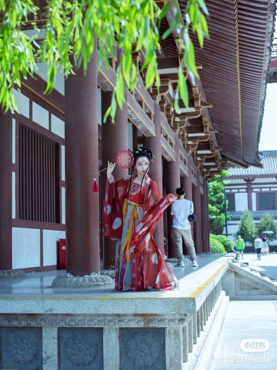 汉服模特