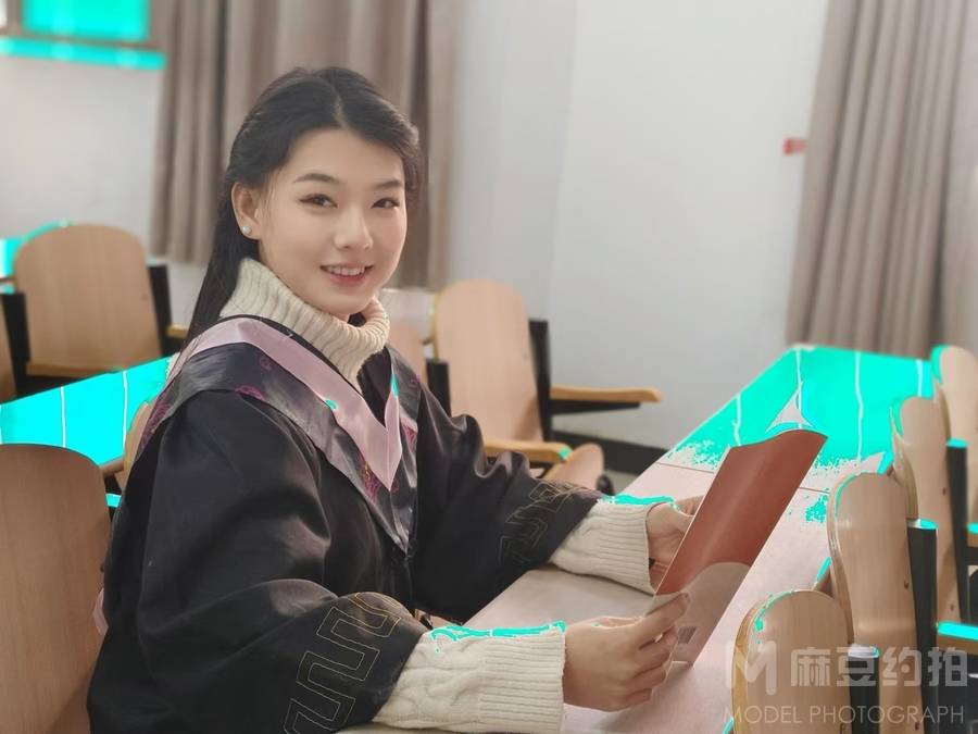 校园模特