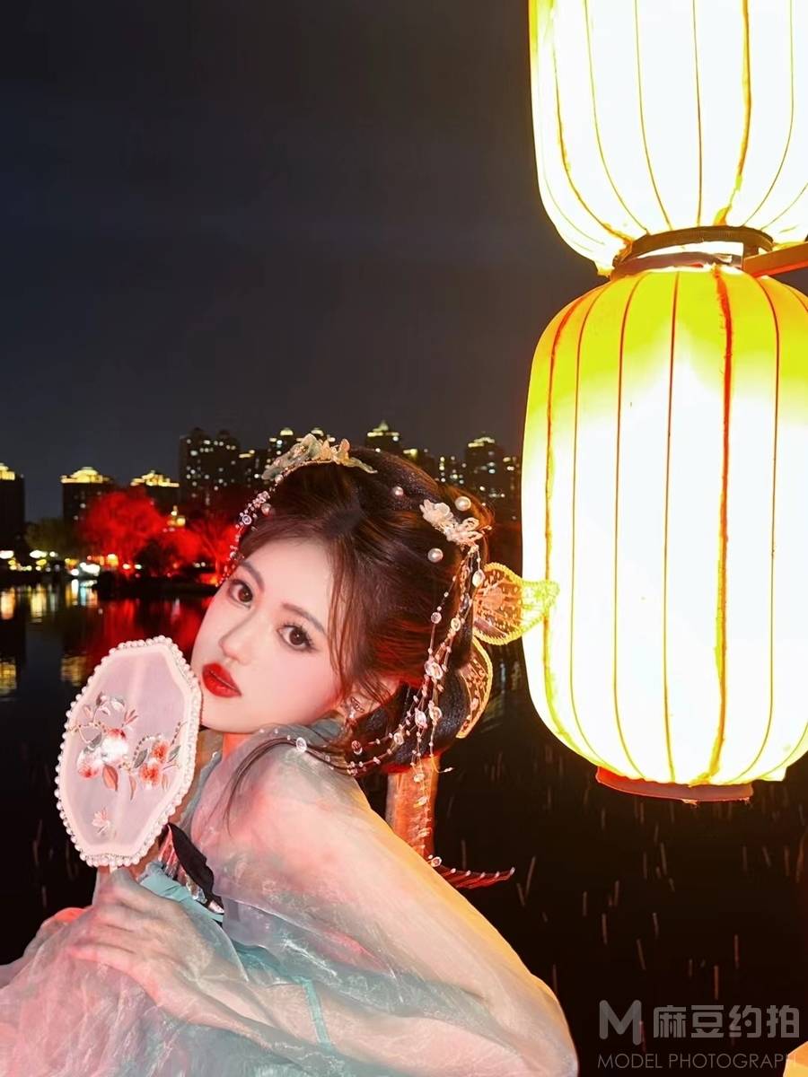 夜景模特