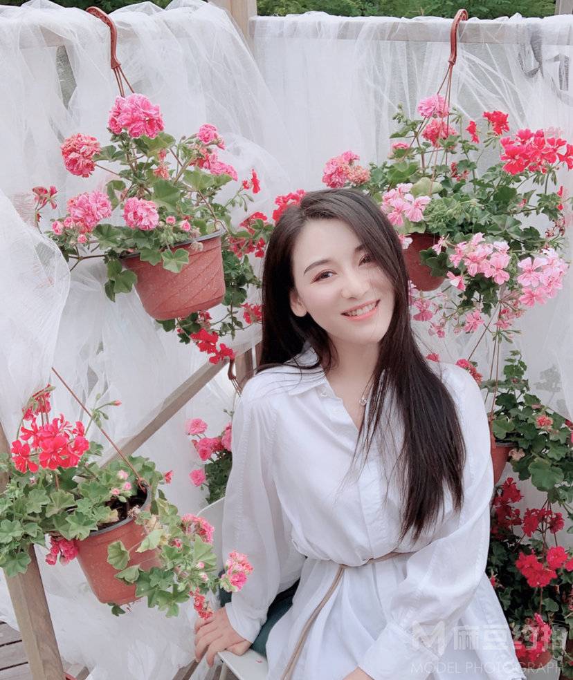 黑白模特