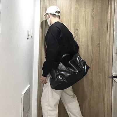 黑白模特