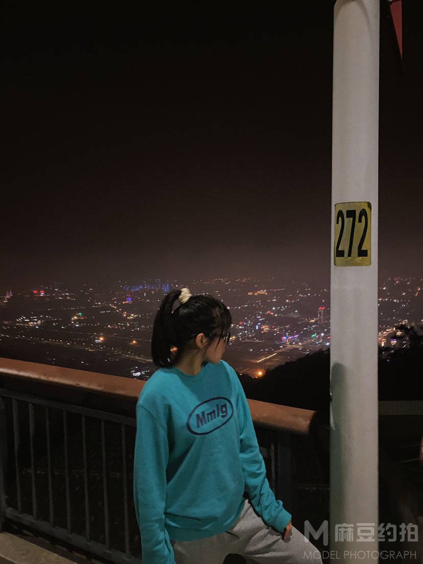 夜景模特