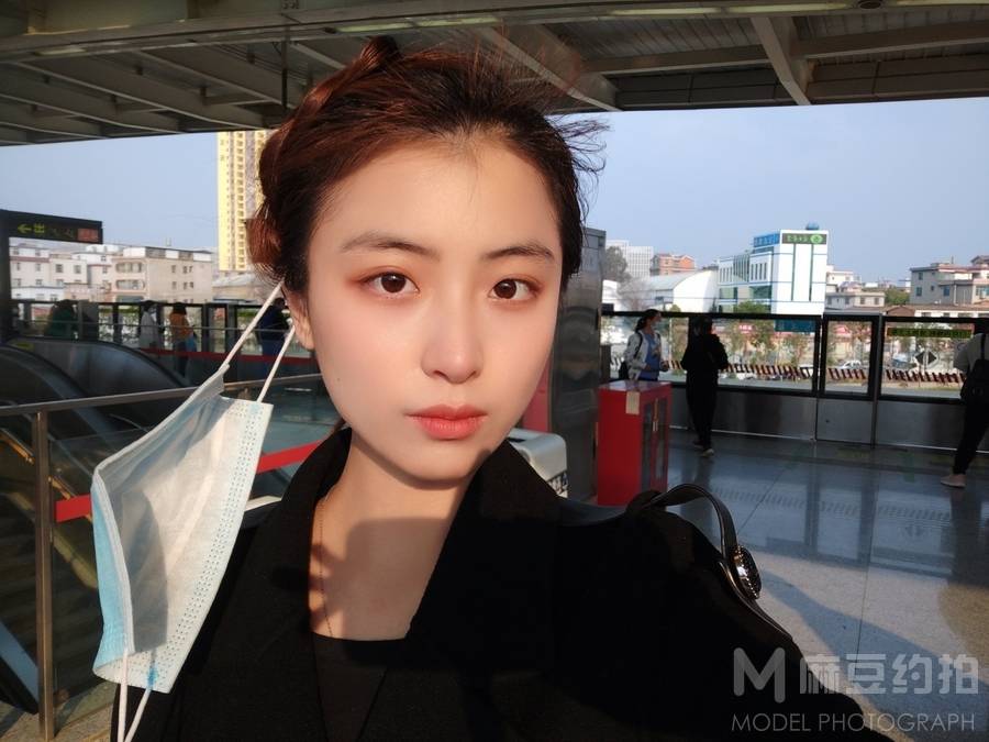 清新模特