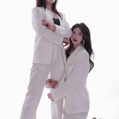 黑白模特