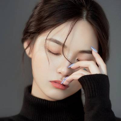 黑白模特