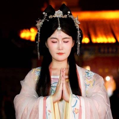 汉服模特