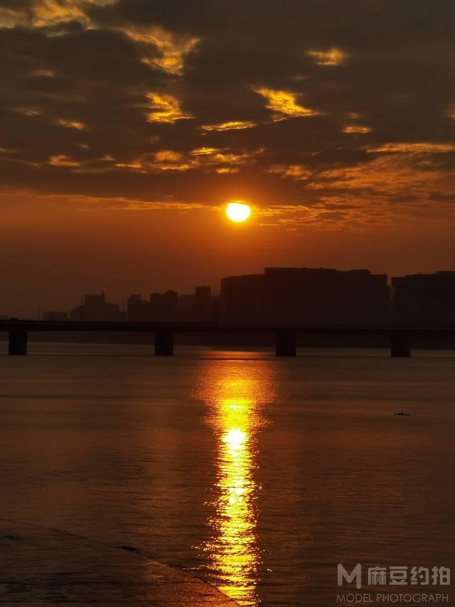 纪实模特
