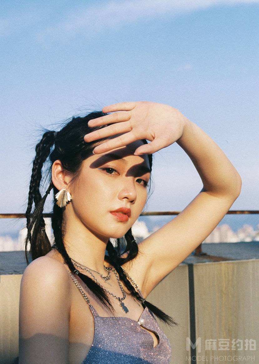 胶片模特