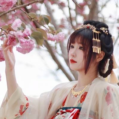 汉服模特