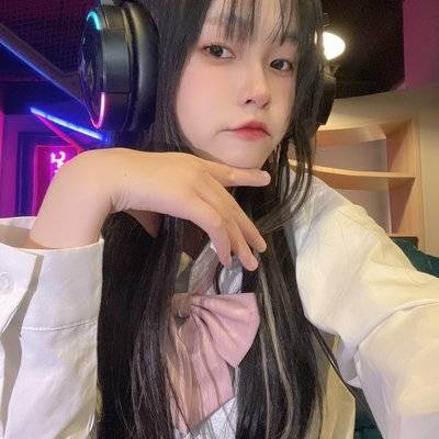 黑白模特