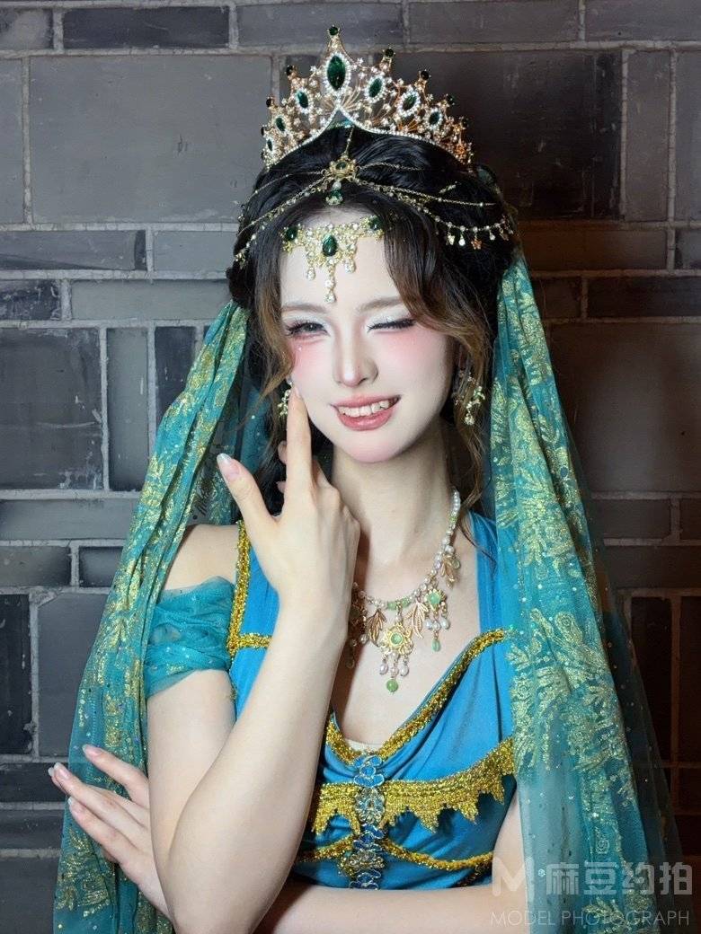 妆容模特