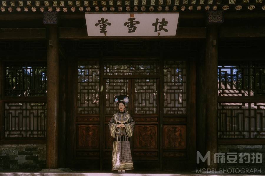 汉服模特
