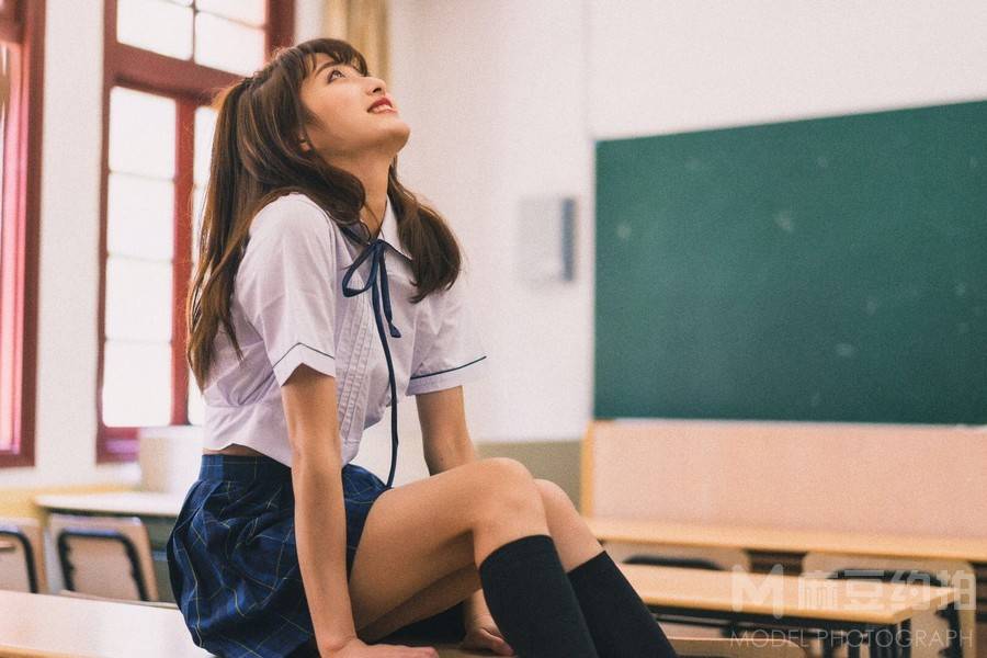 校园模特