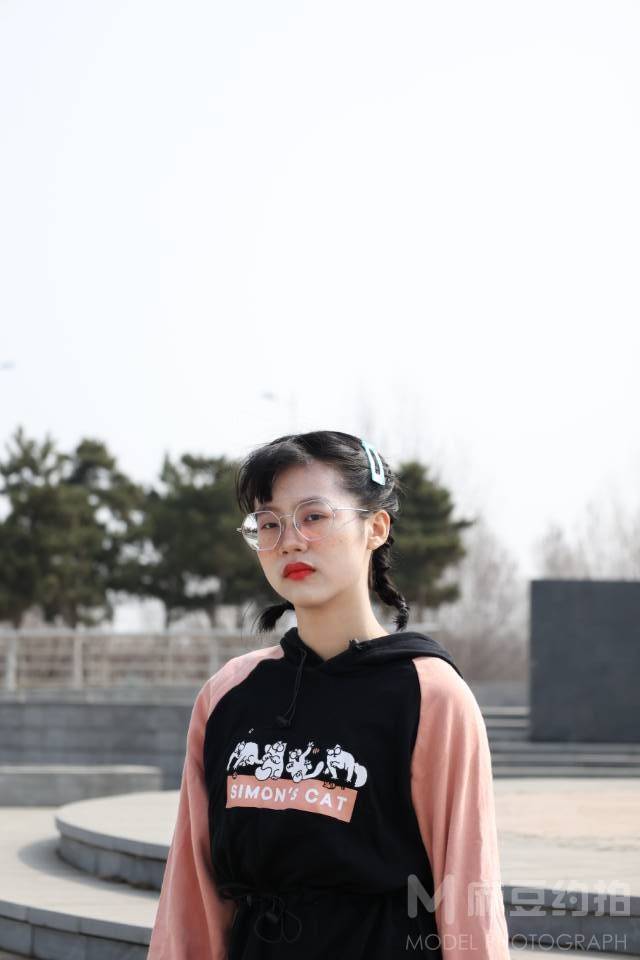 校园模特