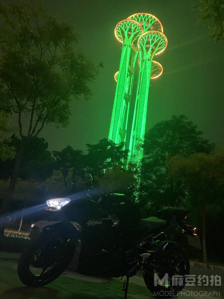 暗黑模特
