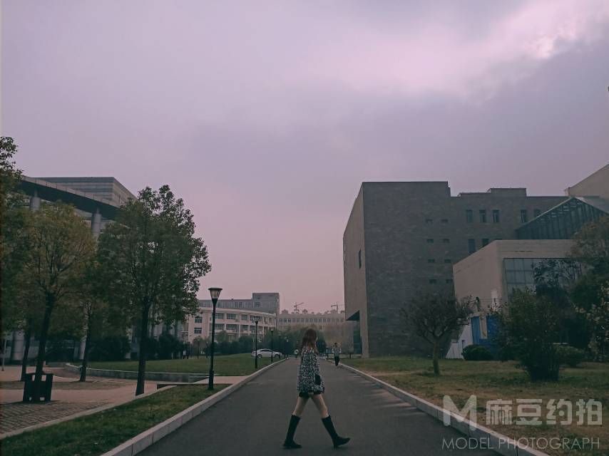 校园模特